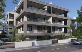 Apartment complex with swimming pool on the plot for 435,000 €