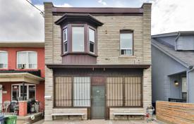Townhome – Dufferin Street, Toronto, Ontario,  Canada for C$1,334,000