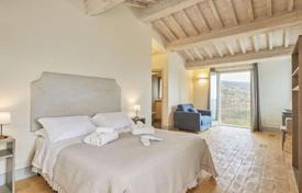 Luxury villa with pool for sale in Cortona, Arezzo, Tuscany for 2,400,000 €