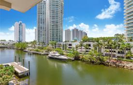 Snow-white furnished apartment with ocean views in Sunny Isles Beach, Florida, USA for $1,190,000