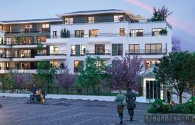 New residential complex in the center of Garches, Ile-de-France, France for From 569,000 €