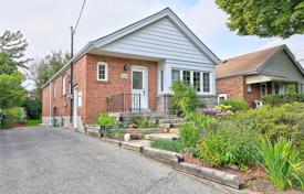 Townhome – East York, Toronto, Ontario,  Canada for C$1,348,000